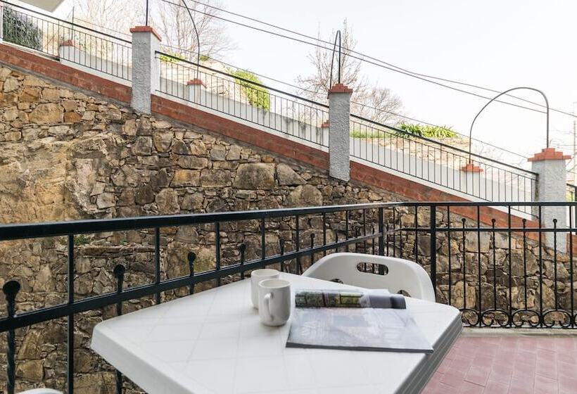 آپارتمان 1 خوابه با چشم‌انداز دریا, Residence Il Poggio