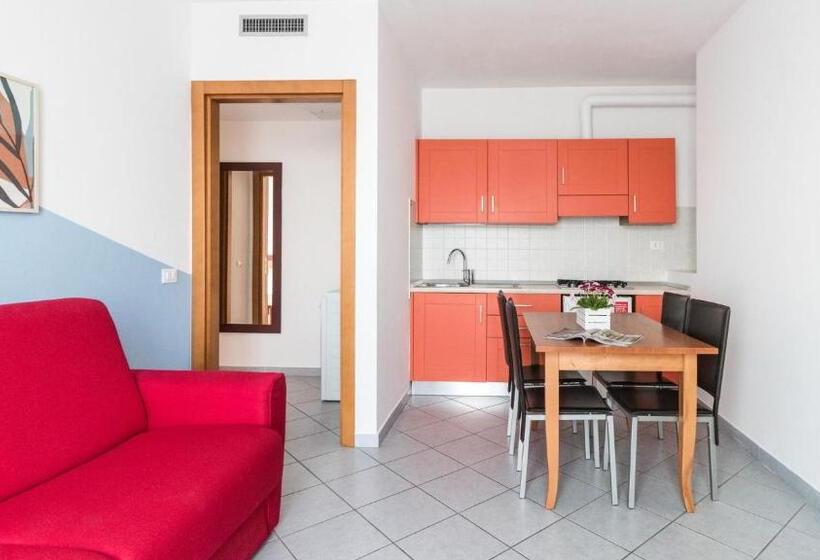 آپارتمان 1 خوابه با چشم‌انداز دریا, Residence Il Poggio