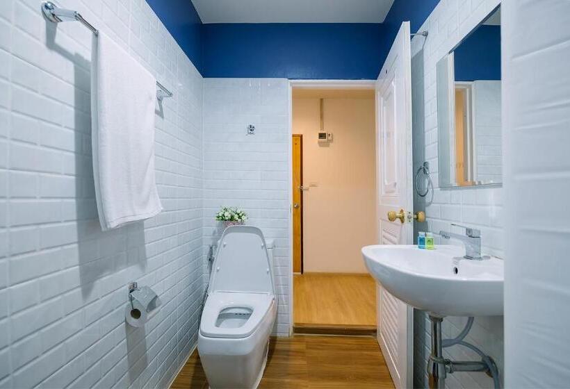 Номер Deluxe с Балконом, K Home Asok