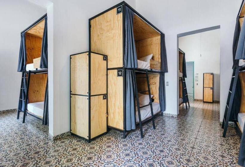 ルームシェアのワンベッド, Casa Mx Alameda