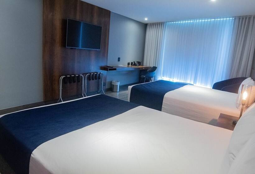 Четырехместный Номер Superior, Café Hotel Medellín