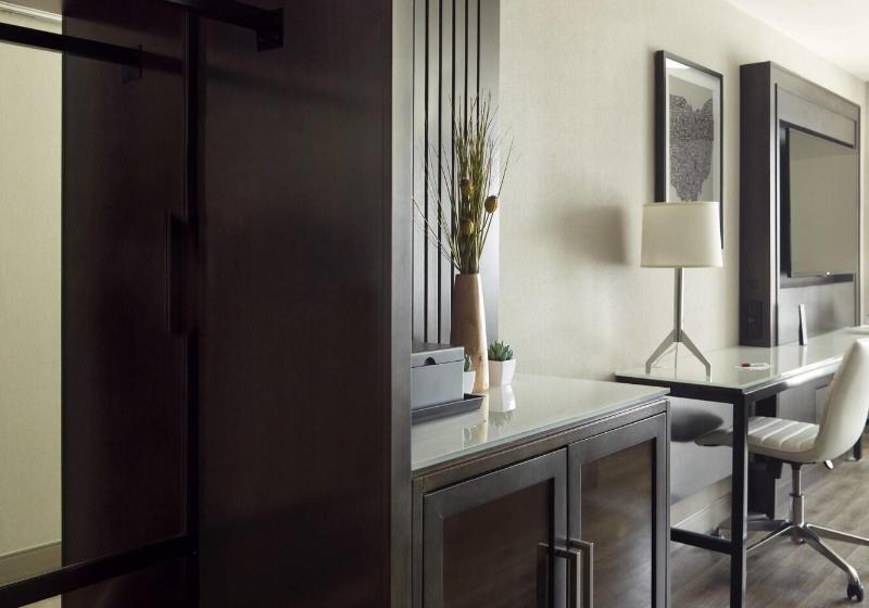 스탠다드 룸 킹사이즈 침대, Marriott Columbus Osu