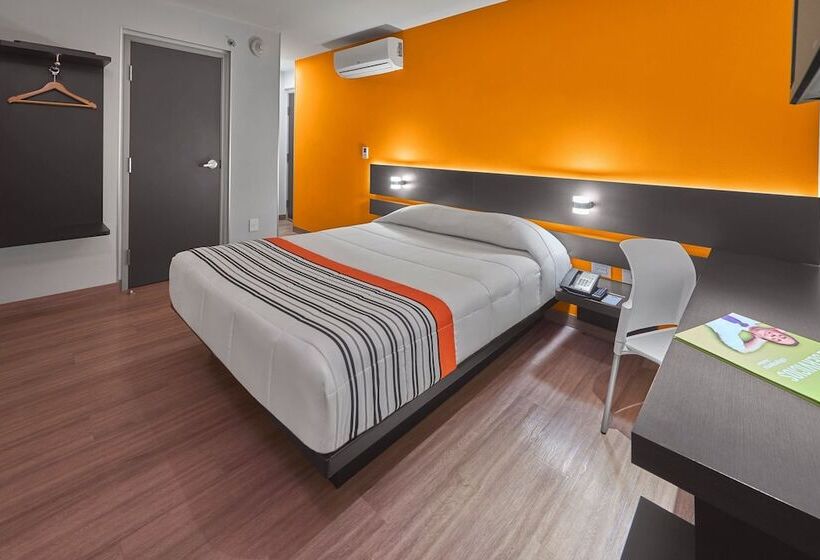 ２ダブルベッドのスタンダードルーム, City Express Junior By Marriott Ciudad De México Sullivan