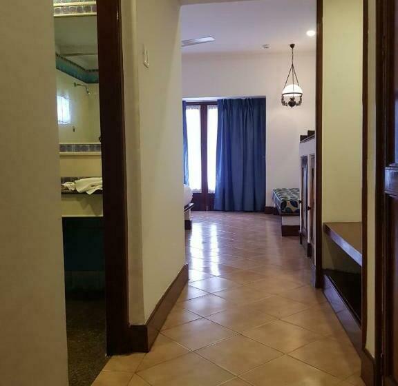 豪华房间, Coconut Grove Beach Resort