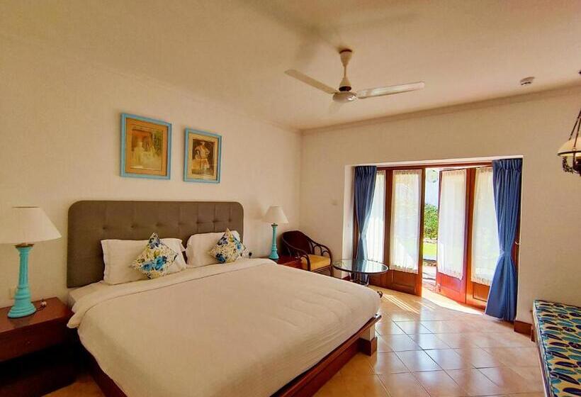 豪华房间, Coconut Grove Beach Resort
