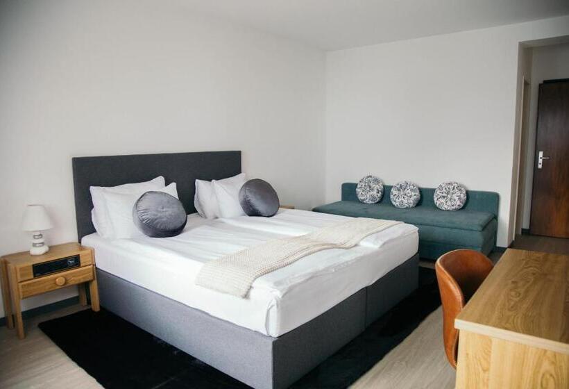 Superior room with lake view, Al Pozz Boutique Resort