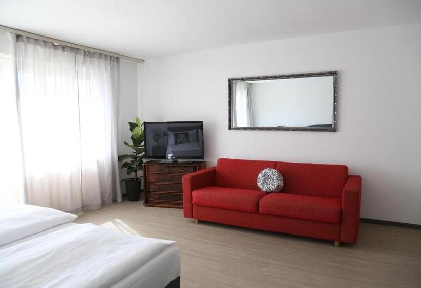 اتاق لوکس با چشم‌انداز دریاچه, Al Pozz Boutique Resort