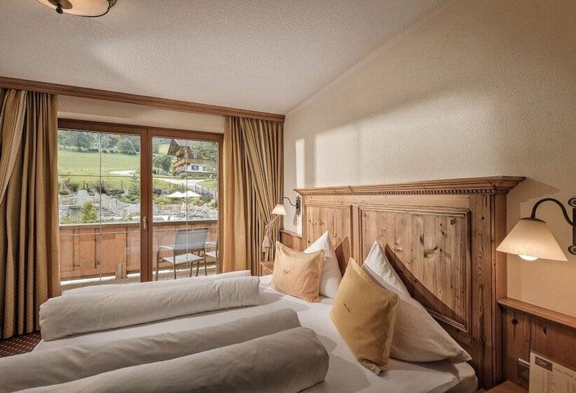 Семейный Номер, Aster Boutique Hotel & Chalets