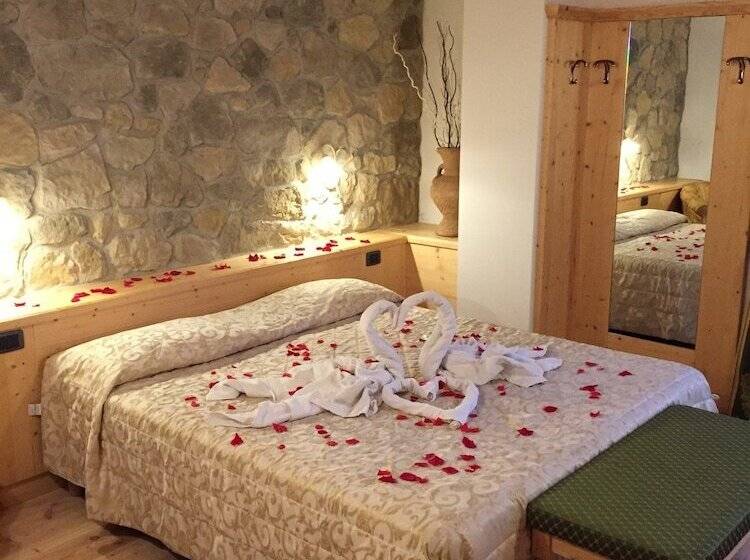 Quarto Estandar com Sacada, Agriturismo Ai Castioni