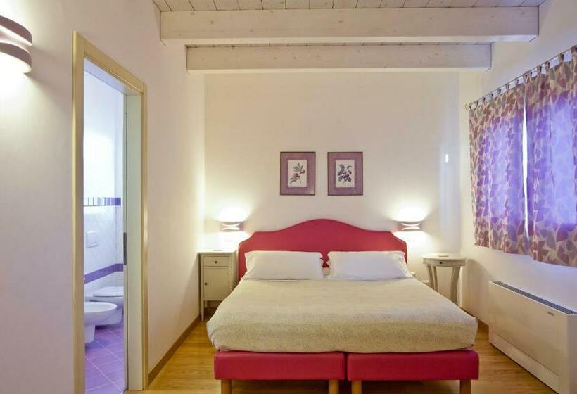 اتاق استاندارد, L'orso E L'ape B&b