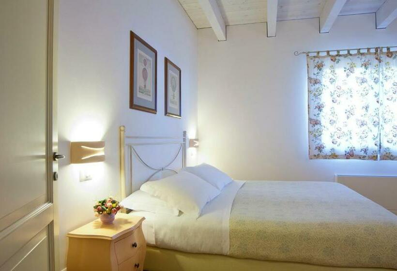 اتاق استاندارد, L'orso E L'ape B&b