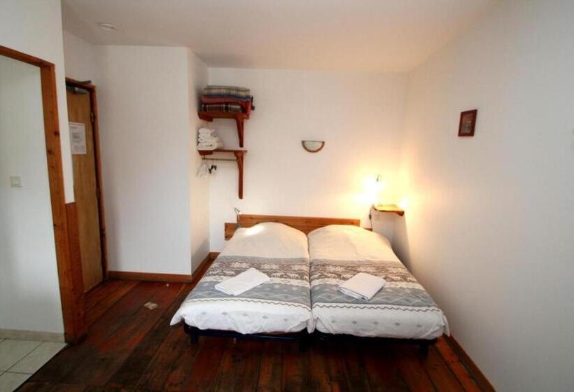 Четырехместный Номер Стандарт, La Ptite Auberge