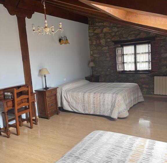Номер Стандарт Трехместный, Posada La Llosa De Viveda   Adults Only