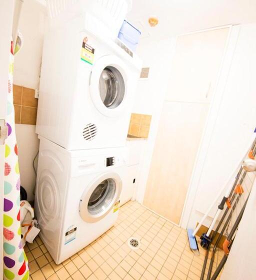 2 Bedroom Deluxe Apartment Sea View, Warringa Surf Holiday Apartments
