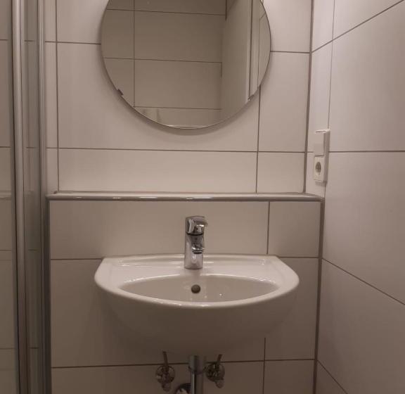 Номер Стандарт, Cafe Konditorei Pension Sander