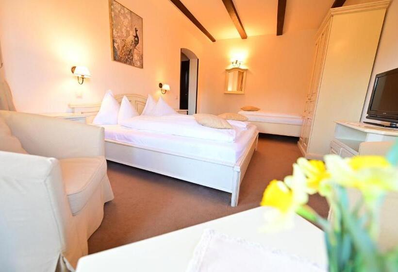 Standard Triple Room with Terrace, Natura Family Resort
