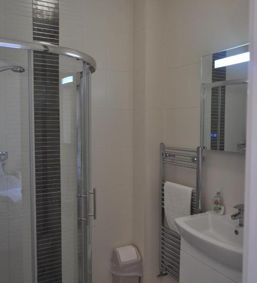 Семейный Номер, Avoncot Guest House