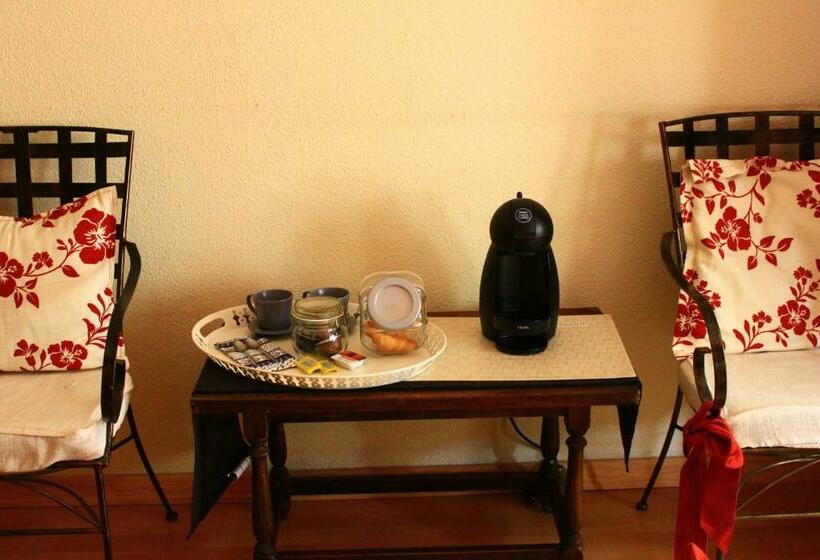 Номер Стандарт, Hostal Escartín