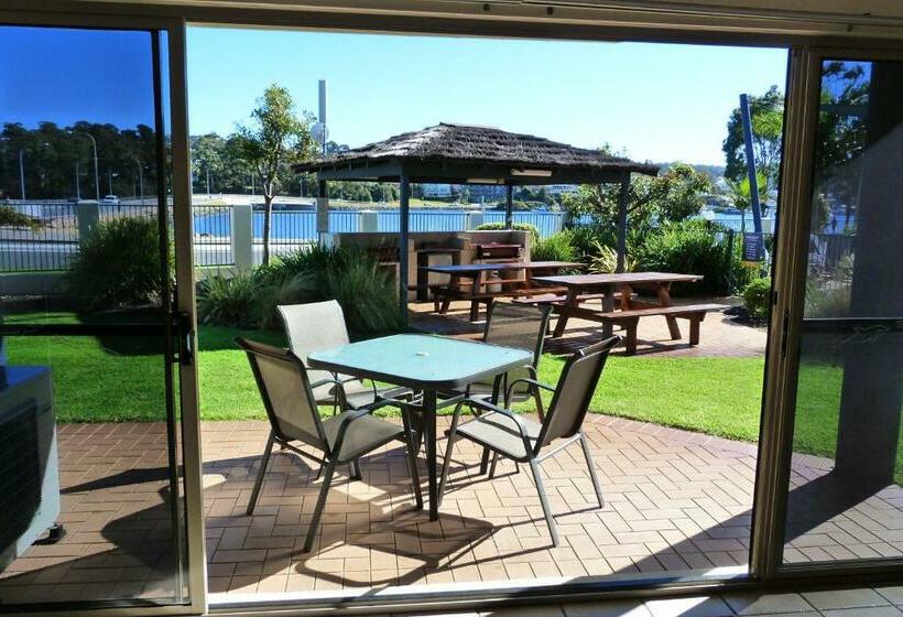 1 Bedroom Apartment Lake View, Sails Luxury Apartments Merimbula