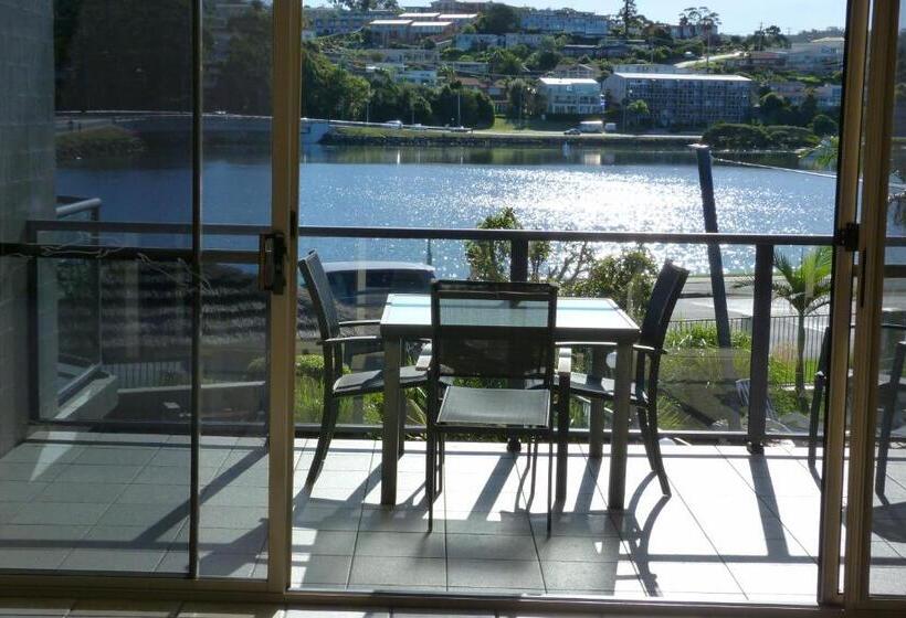 1 Bedroom Apartment Lake View, Sails Luxury Apartments Merimbula