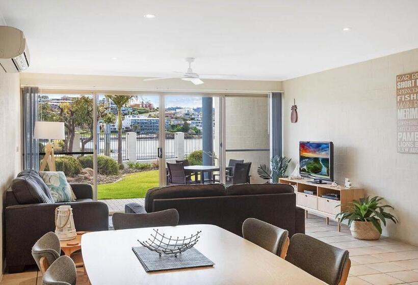 2 Bedrooms Apartment Lake View, Sails Luxury Apartments Merimbula