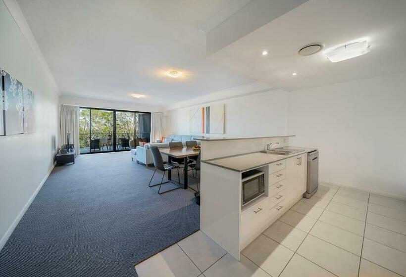 آپارتمان 2 خوابه با چشم‌انداز دریا, The Bay Apartments
