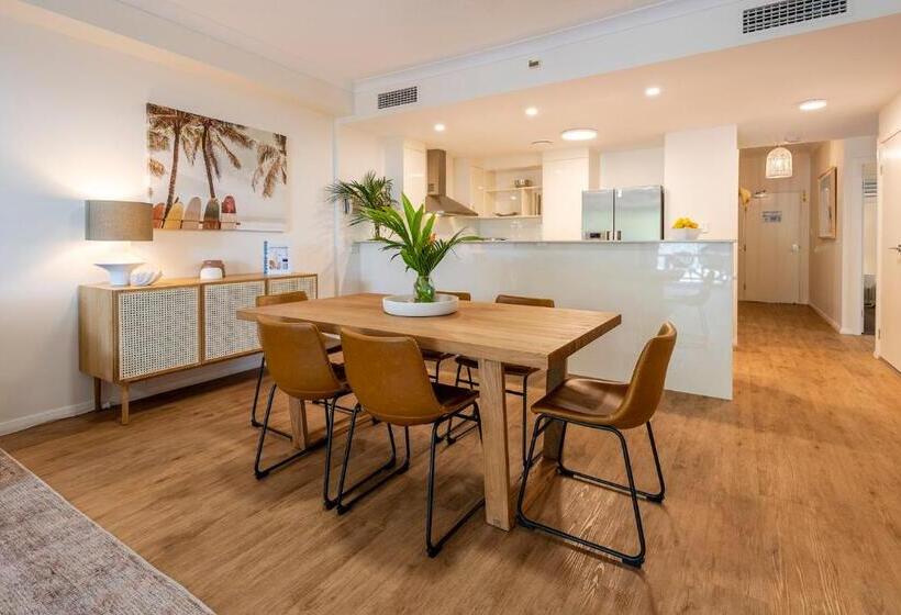 침실 3개 아파트, The Bay Apartments