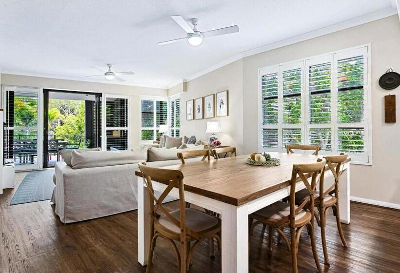 آپارتمان 1 خوابه با چشم‌انداز استخر, The Bay Apartments