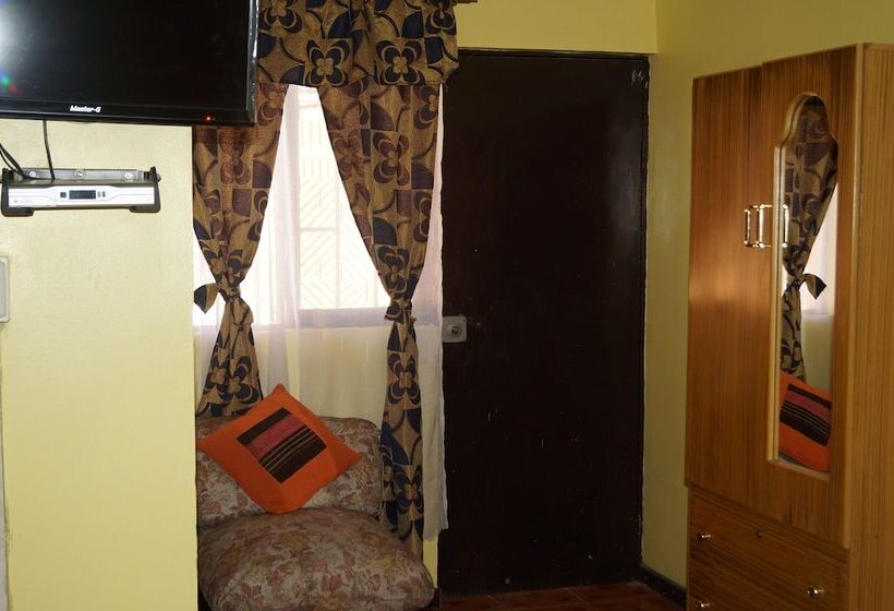 四人标准间, Hostal Intipara