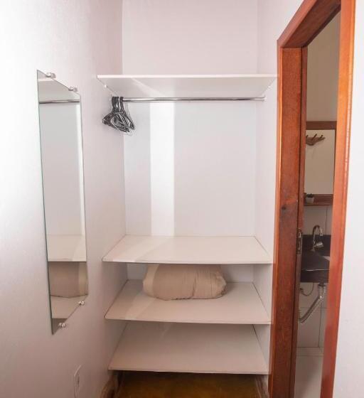 Номер Стандарт Трехместный, Buddy's Hostel & Pousada Alto Paraiso