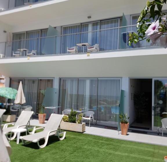 اتاق استاندارد سه تخته با بالکن, Casa Praia Mar