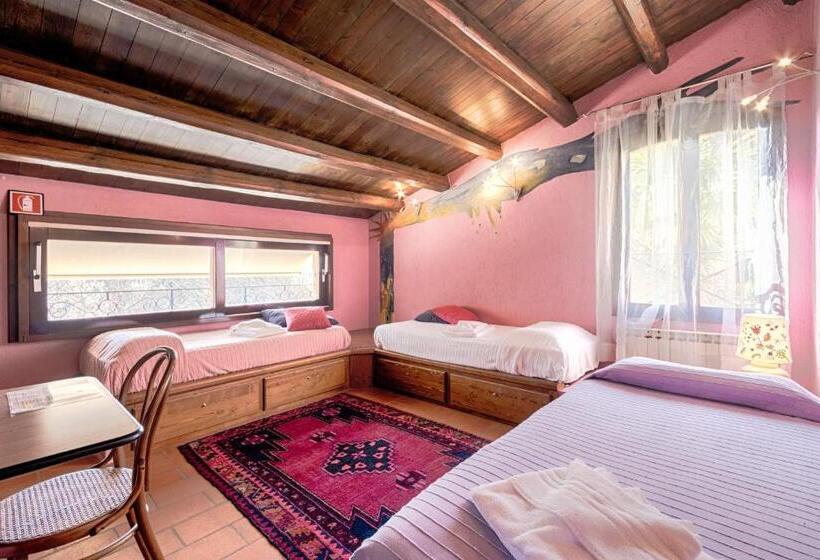 Номер Стандарт Трехместный, Agriturismo Podere Villa Alessi