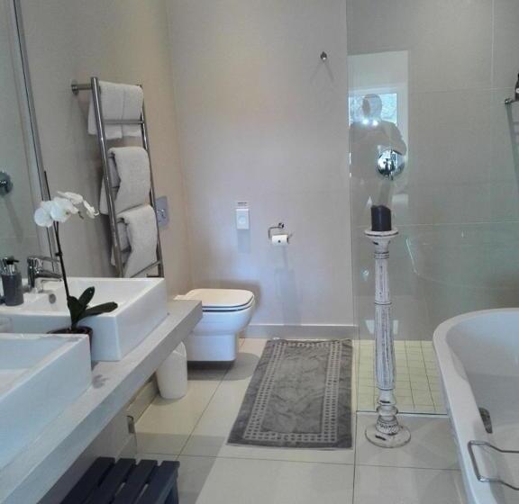 Номер Стандарт, Kowie River Guest House