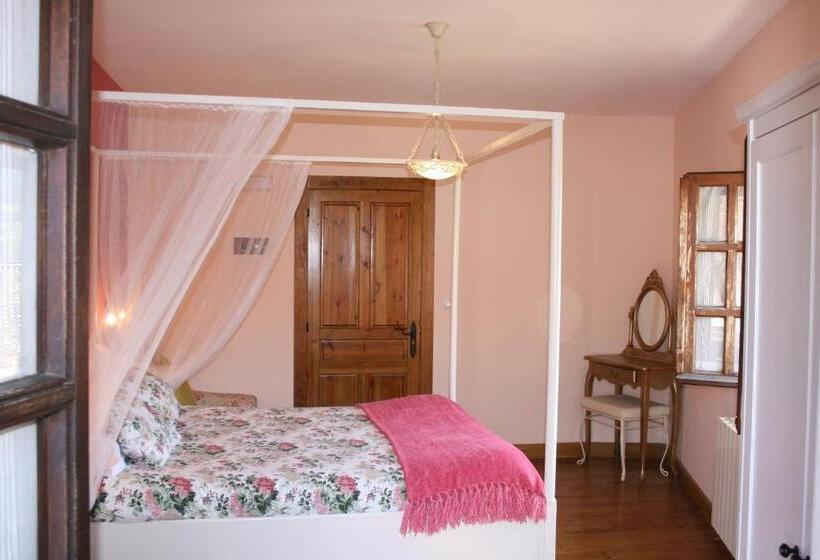 Номер Стандарт, Trisileja En Posada La Busta