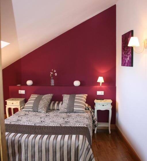 Quarto Estandar, Trisileja En Posada La Busta