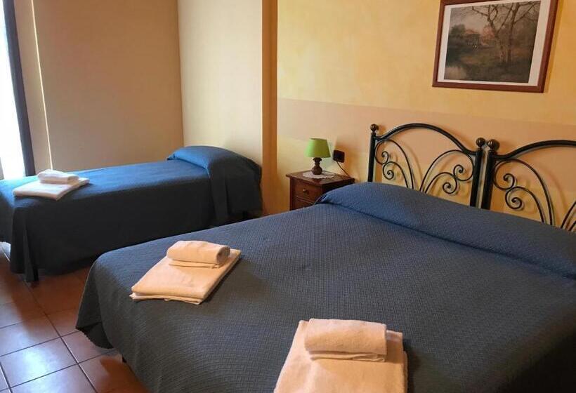 اتاق استاندارد سه نفره, Agriturismo Ai Due Volti
