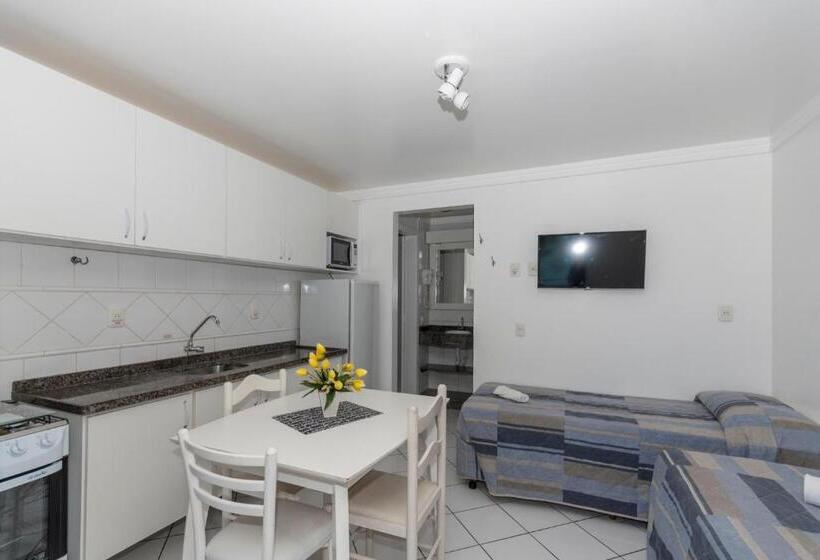 غرفة قياسية ثلاثية مزودة بشرفة, Bombinhas Tourist Apart
