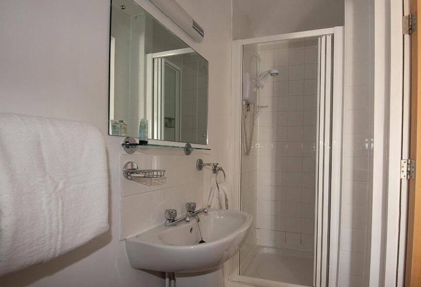 Quarto Basic, Castle Court