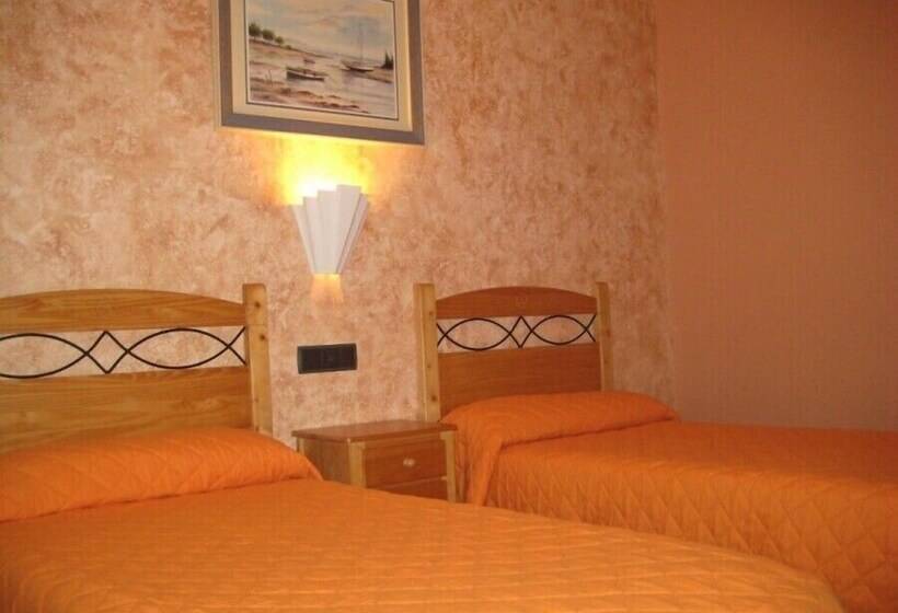 Номер Стандарт, Hostal Guarni