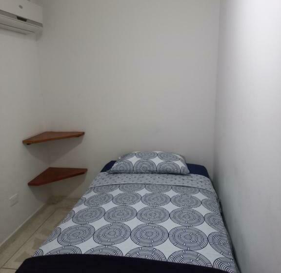 غرفة قياسية فردية, Hostal El Recreo