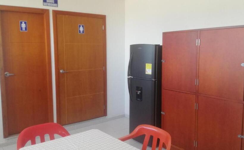 شقة غرفة واحدة, Hostal El Recreo