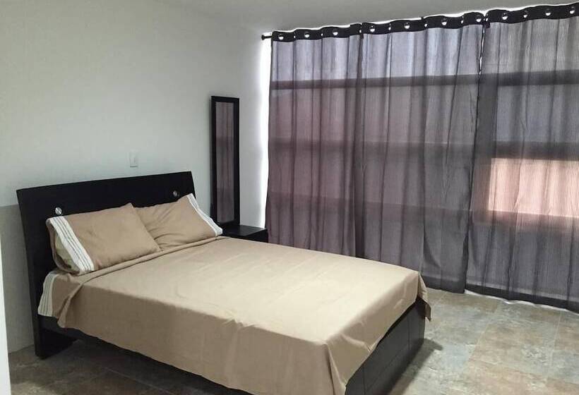 标准间, Hostal Central Beach