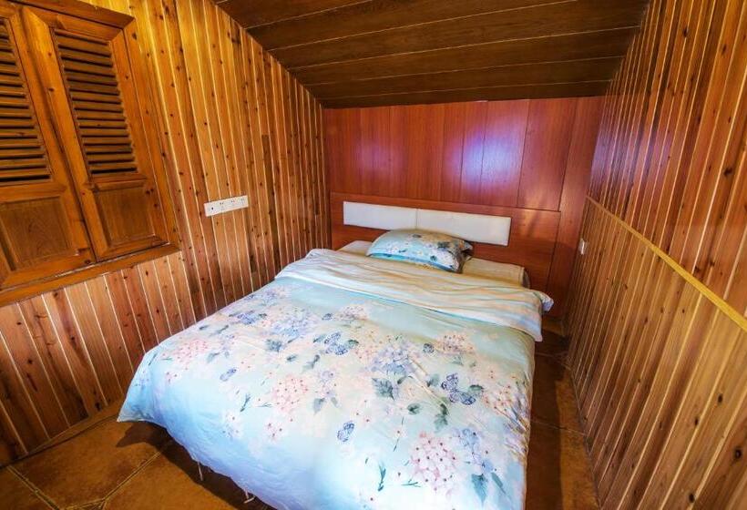 Номер Стандарт, Fenghuang Memory Linjiang Inn