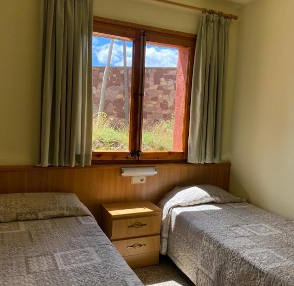 Номер Стандарт, Hostal Alt Llobregat