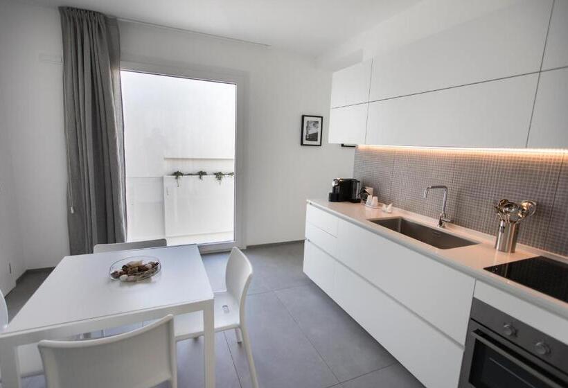آپارتمان 1 خوابه با بالکن, Le Ancore Luxury Apartments