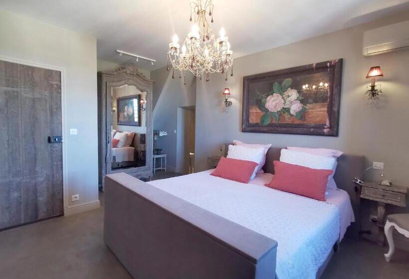 Номер Стандарт, Le Petit Chateau