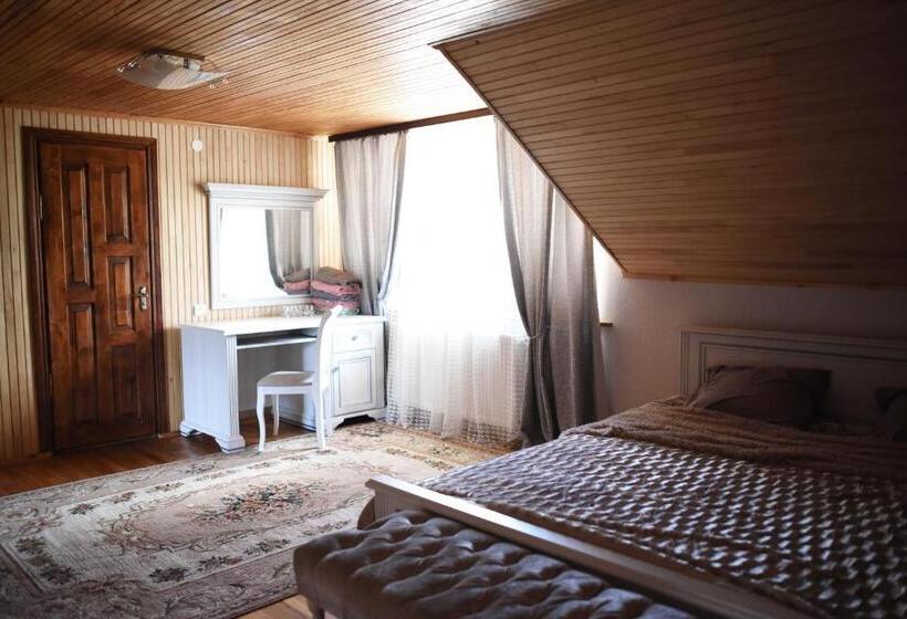 سوییت دوبلکس, Sadyba Pogar