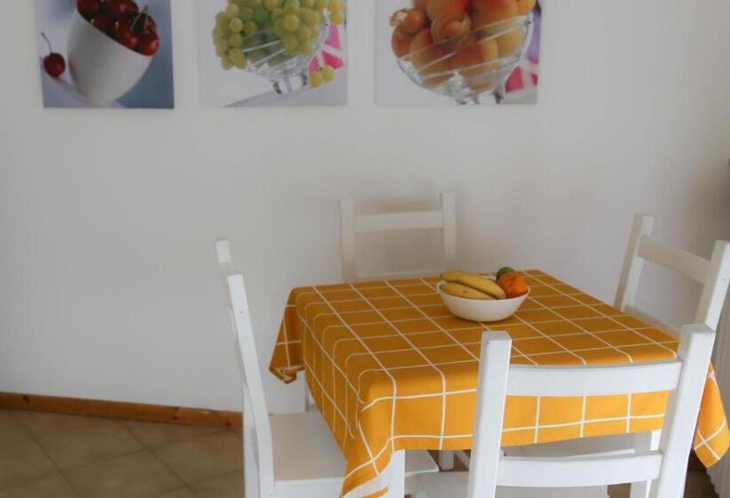 1 Bedroom Penthouse Apartment, Fruit'n Joy