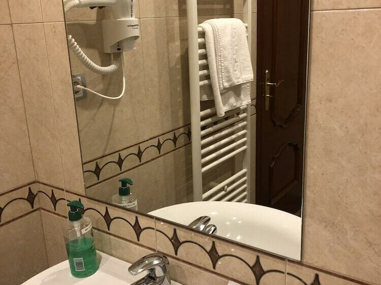 Номер Стандарт Индивидуальный, Hostal Venecia Ii