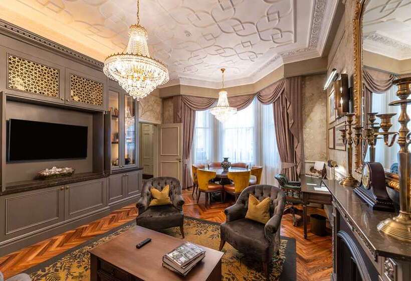 Люкс Кровать Кинг, Watt Hotel Rahway, Tapestry Collection By Hilton